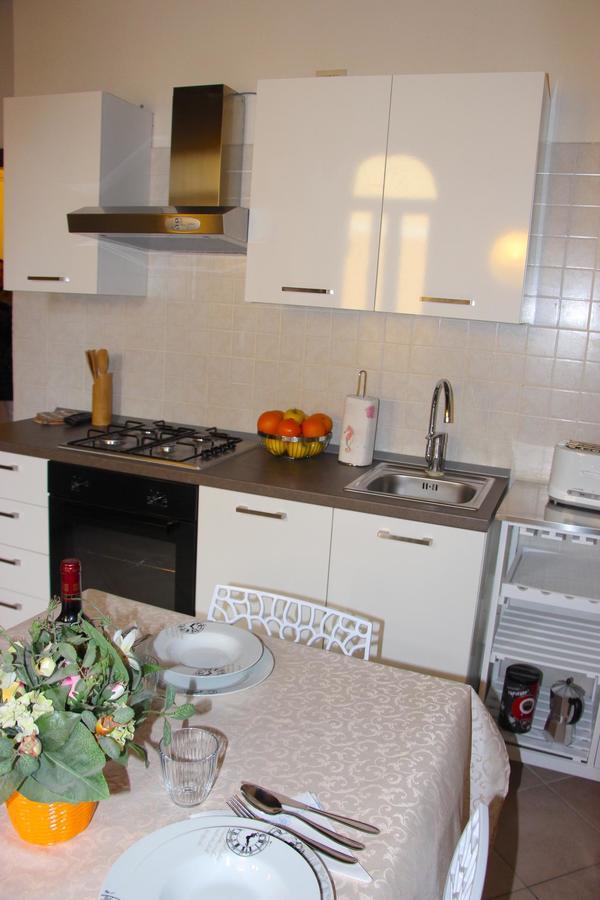 Ferienwohnung Casa Laila&Lisa - Immobiliare Azzurra Bardolino Exterior foto